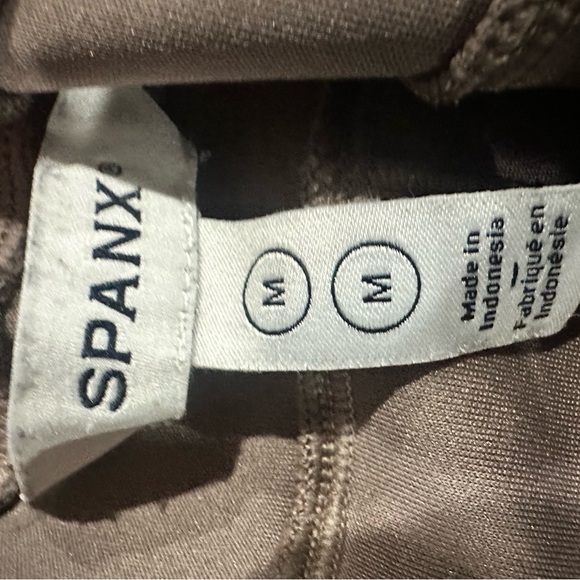 SPANX Air Essentials Wide Leg Pants - Smoke size medium - Picture 2 of 9